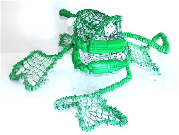 Green frog - ghost net sculpture